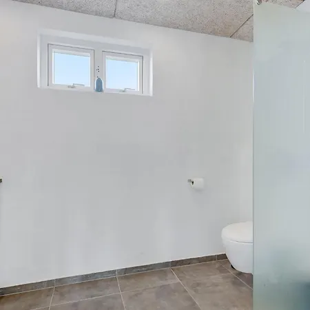 בית נופש 3 Bedroom Beautiful In