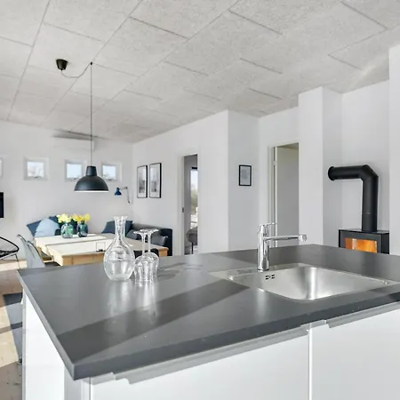 3 Bedroom Beautiful In בית נופש הדרסלב