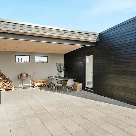 בית נופש 3 Bedroom Beautiful In הדרסלב