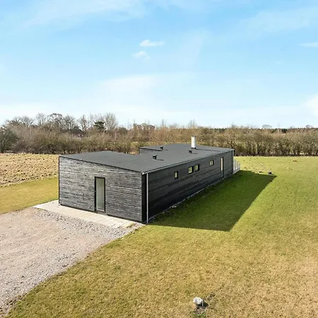 3 Bedroom Beautiful In Hébergement de vacances