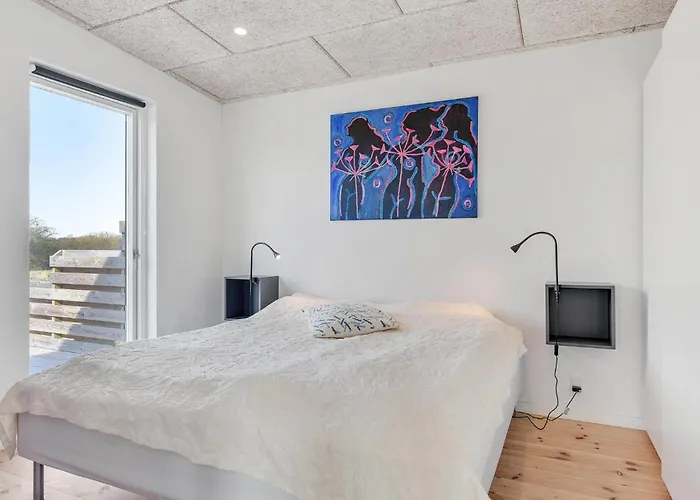 3 Bedroom Beautiful In * هادرسليف