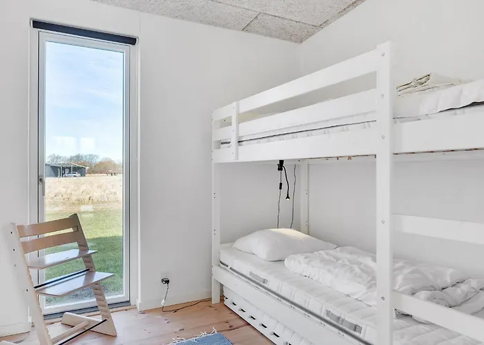 بيت للعطل 3 Bedroom Beautiful In *